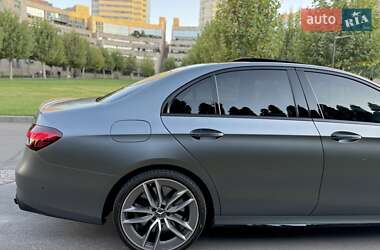 Седан Mercedes-Benz E-Class 2022 в 