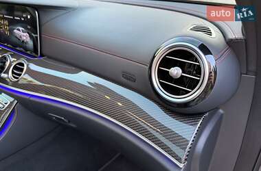 Седан Mercedes-Benz E-Class 2022 в 