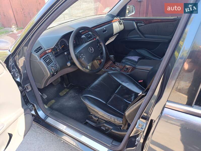 Седан Mercedes-Benz E-Class 1999 в Кривому Розі