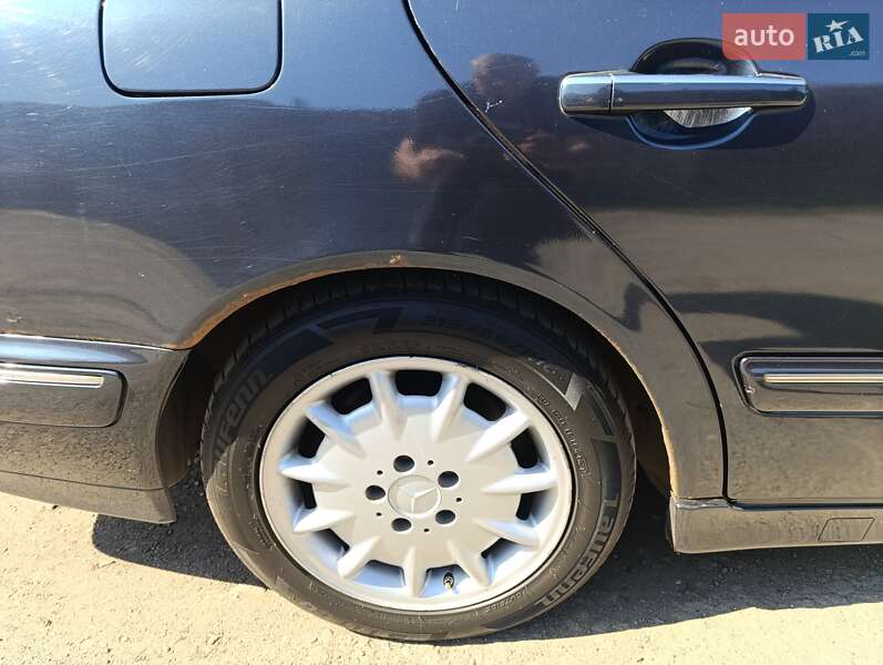 Седан Mercedes-Benz E-Class 1999 в Кривому Розі