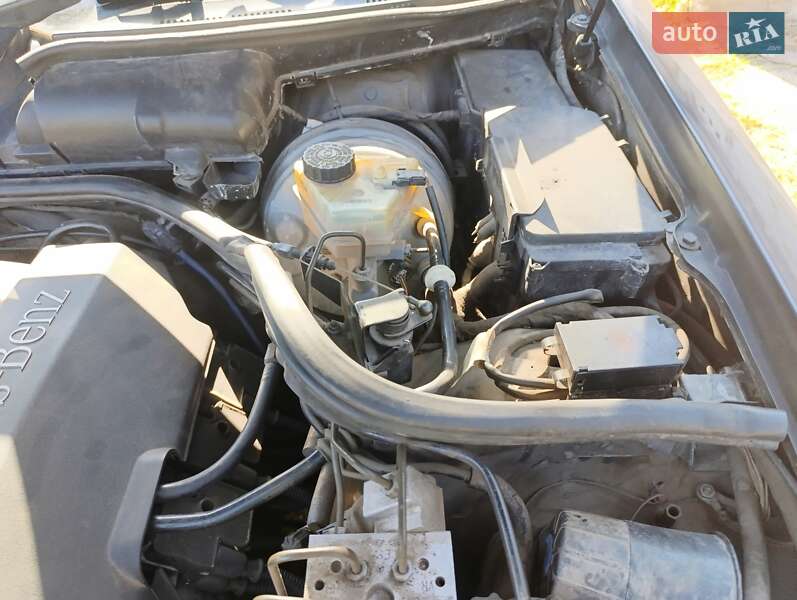 Седан Mercedes-Benz E-Class 1999 в Кривому Розі