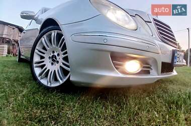 Седан Mercedes-Benz E-Class 2008 в 