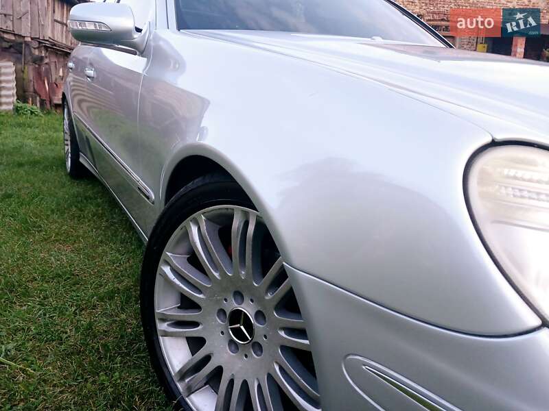 Седан Mercedes-Benz E-Class 2008 в Львове