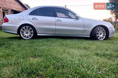 Седан Mercedes-Benz E-Class 2008 в 