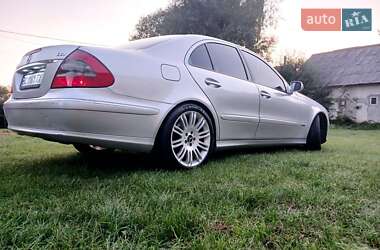 Седан Mercedes-Benz E-Class 2008 в 