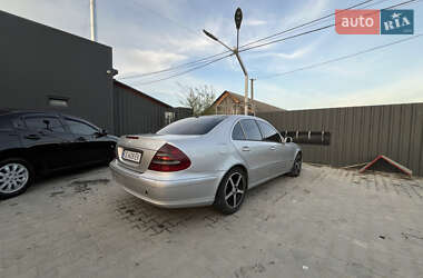 Седан Mercedes-Benz E-Class 2002 в 