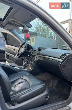Седан Mercedes-Benz E-Class 2002 в 