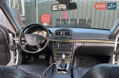 Седан Mercedes-Benz E-Class 2002 в 