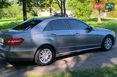 Седан Mercedes-Benz E-Class 2012 в 