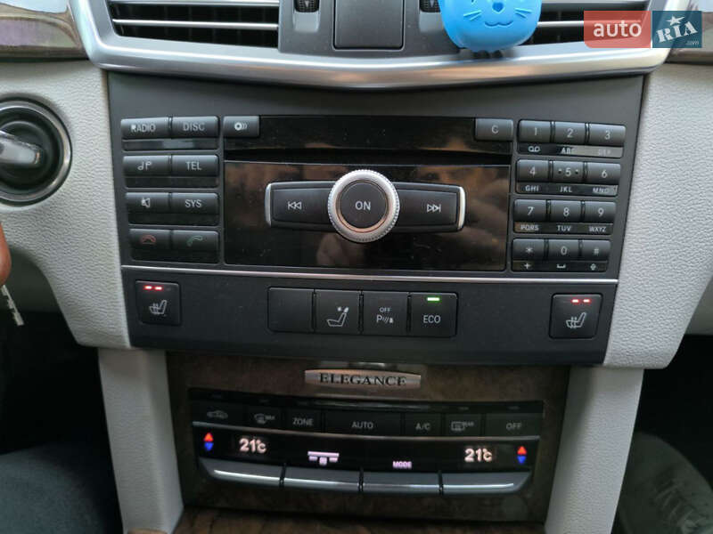 Седан Mercedes-Benz E-Class 2012 в Калуше