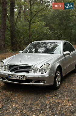 Седан Mercedes-Benz E-Class 2003 в 