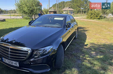 Седан Mercedes-Benz E-Class 2017 в 