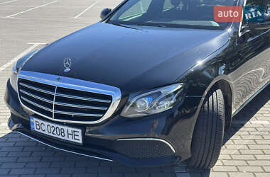 Седан Mercedes-Benz E-Class 2017 в 