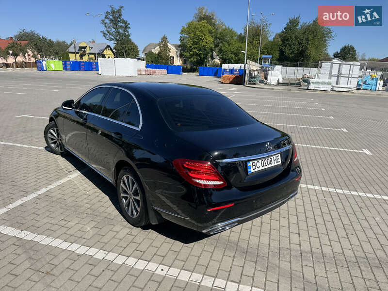 Седан Mercedes-Benz E-Class 2017 в Ивано-Франковске