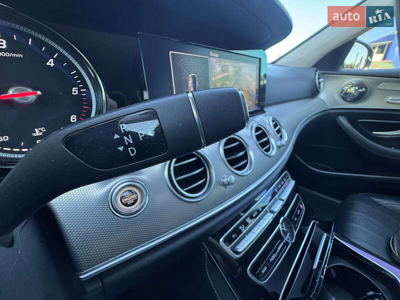 Седан Mercedes-Benz E-Class 2017 в Ивано-Франковске