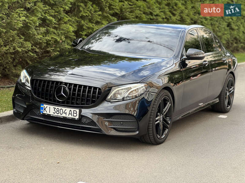 Седан Mercedes-Benz E-Class 2017 в Киеве
