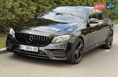 Седан Mercedes-Benz E-Class 2017 в 