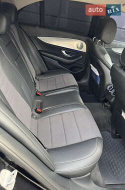 Седан Mercedes-Benz E-Class 2017 в 