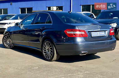Седан Mercedes-Benz E-Class 2011 в 
