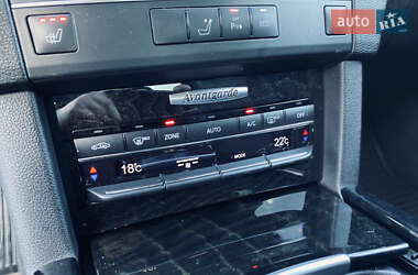 Седан Mercedes-Benz E-Class 2011 в 