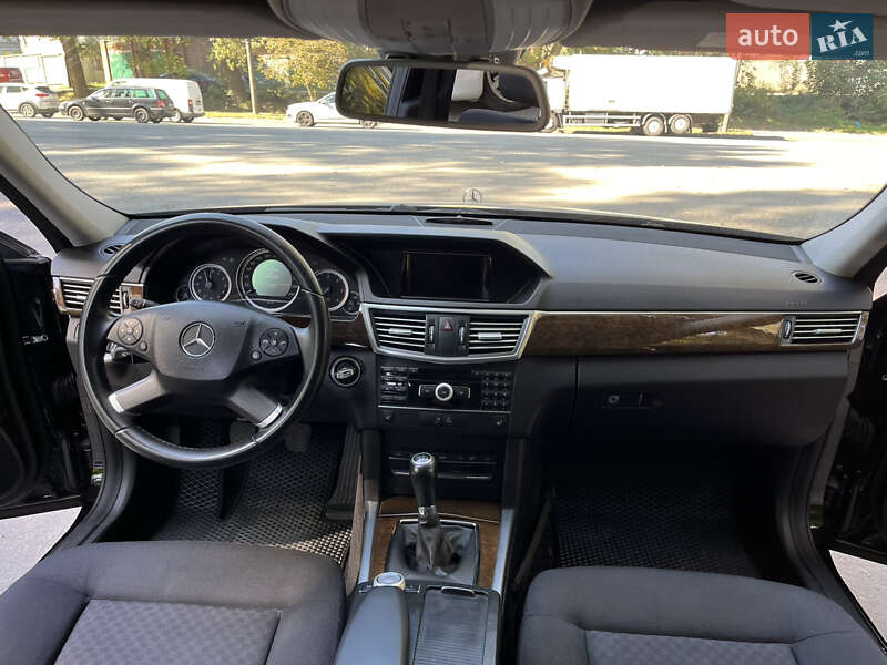 Универсал Mercedes-Benz E-Class 2010 в Хмельницком