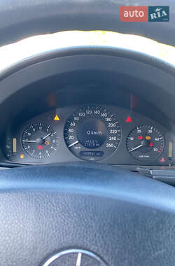 Седан Mercedes-Benz E-Class 2004 в 