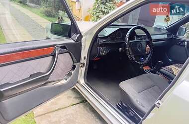 Седан Mercedes-Benz E-Class 1995 в 