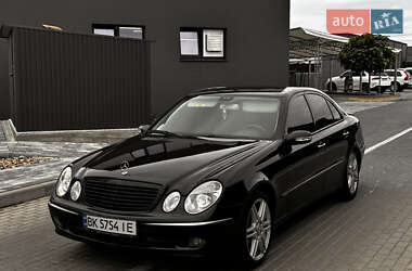 Седан Mercedes-Benz E-Class 2003 в 