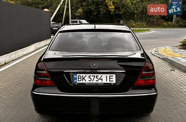 Седан Mercedes-Benz E-Class 2003 в 