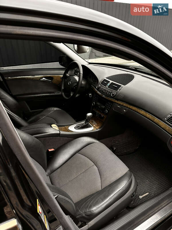 Седан Mercedes-Benz E-Class 2003 в Дубно фото 31 Седан Mercedes-Benz E-Class 2003 в Дубно