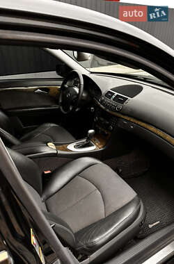 Седан Mercedes-Benz E-Class 2003 в 