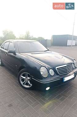 Седан Mercedes-Benz E-Class 1999 в Днепре