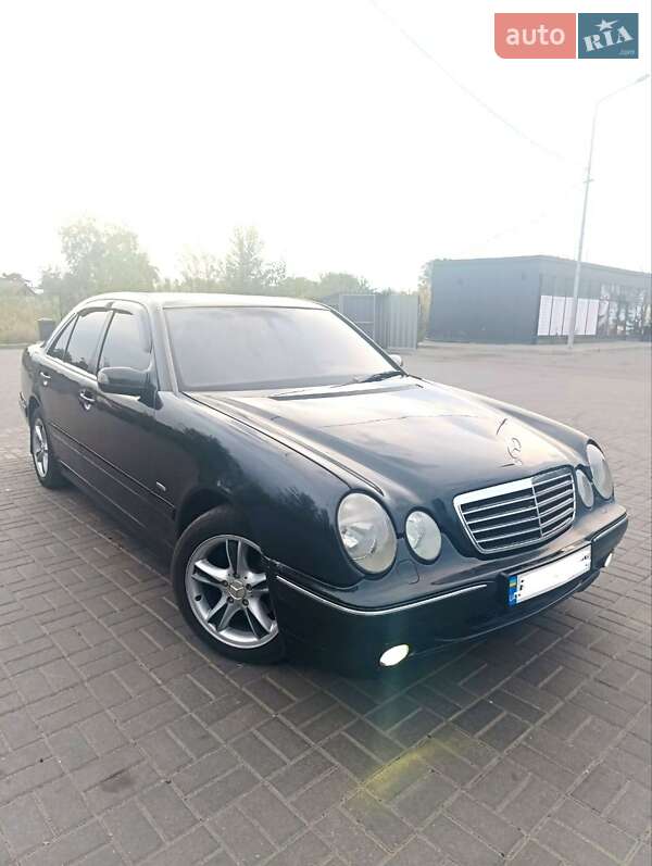 Mercedes-Benz E-Class 1999