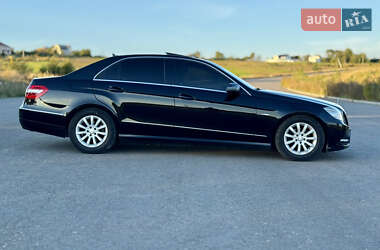 Седан Mercedes-Benz E-Class 2011 в 