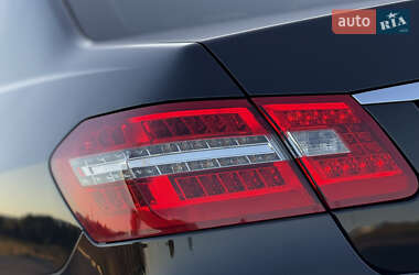 Седан Mercedes-Benz E-Class 2011 в 
