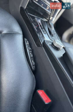 Седан Mercedes-Benz E-Class 2011 в 