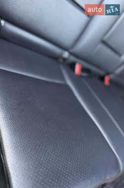 Седан Mercedes-Benz E-Class 2011 в 