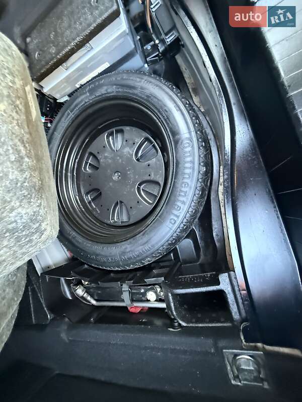 Седан Mercedes-Benz E-Class 2005 в Одесі