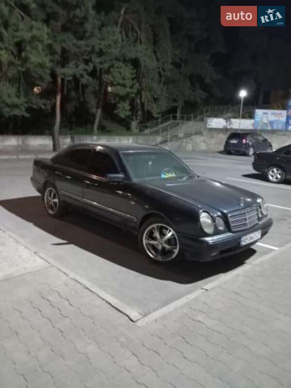 Mercedes-Benz E-Class 1998