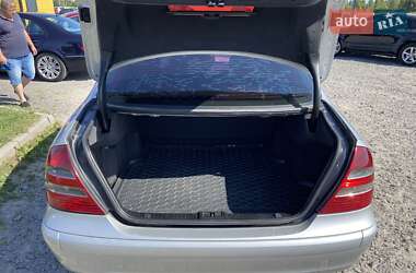 Седан Mercedes-Benz E-Class 2002 в 