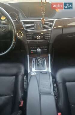 Седан Mercedes-Benz E-Class 2012 в 