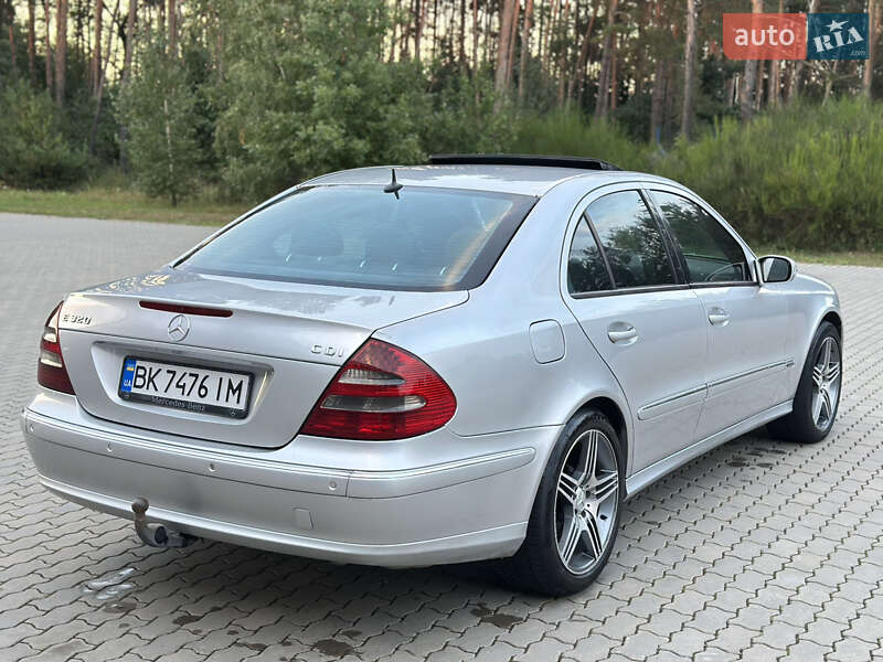 Седан Mercedes-Benz E-Class 2003 в Костополе