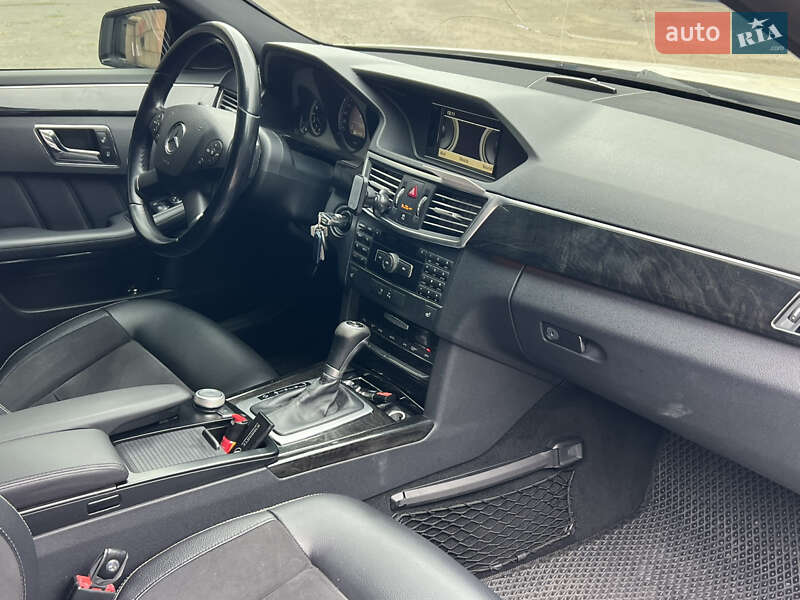Седан Mercedes-Benz E-Class 2009 в Одессе фото 15 Седан Mercedes-Benz E-Class 2009 в Одессе