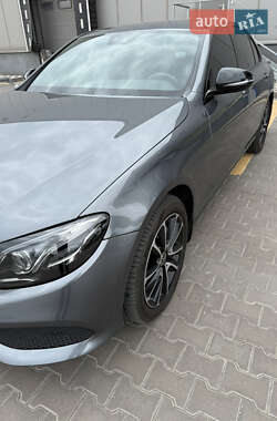 Седан Mercedes-Benz E-Class 2019 в 