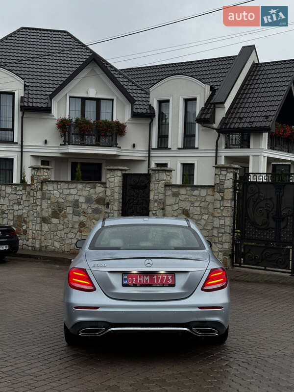 Седан Mercedes-Benz E-Class 2016 в Львове