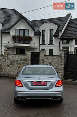 Седан Mercedes-Benz E-Class 2016 в 