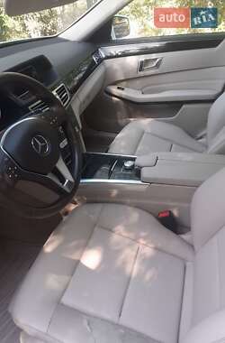 Седан Mercedes-Benz E-Class 2013 в 