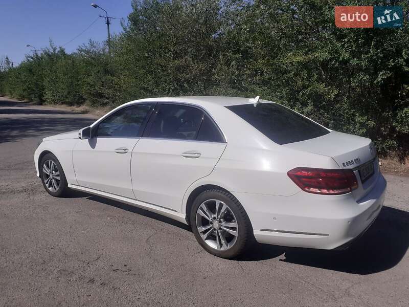 Седан Mercedes-Benz E-Class 2013 в Кривому Розі