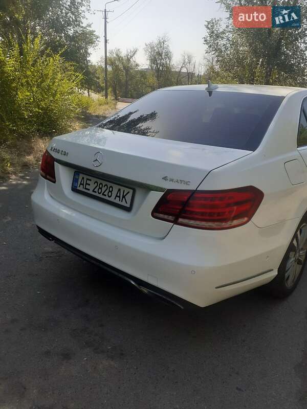 Седан Mercedes-Benz E-Class 2013 в Кривому Розі