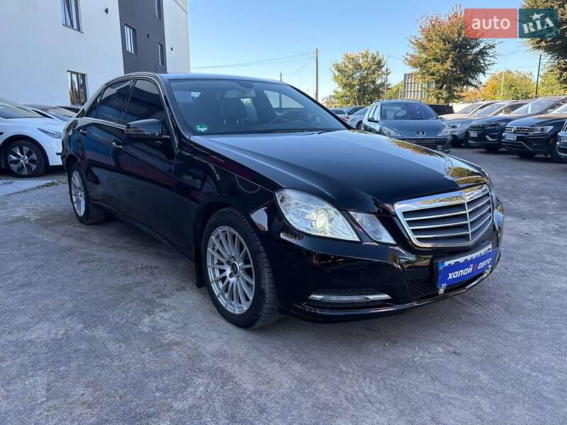 Седан Mercedes-Benz E-Class 2012 в Вінниці